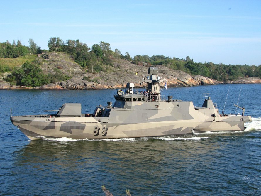 Катер Hamina