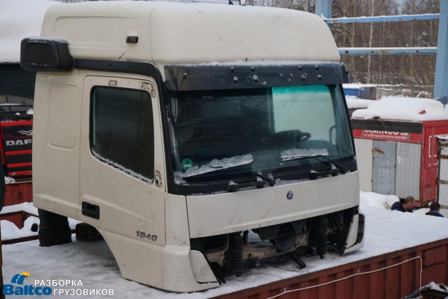 Mercedes Аксор кабина