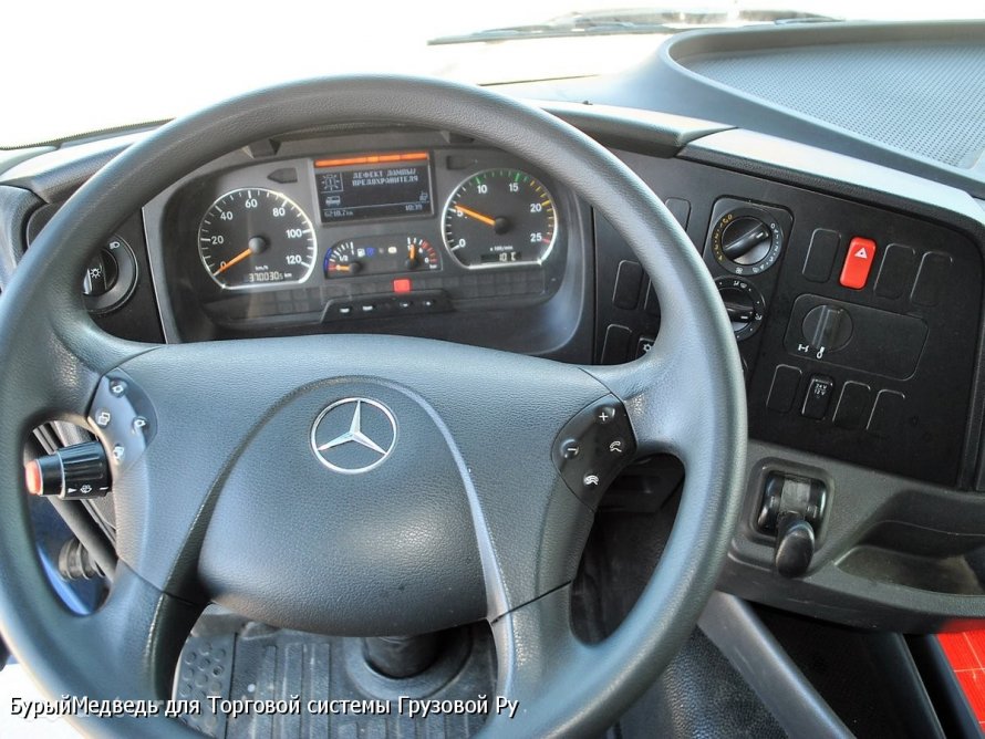 Mercedes 1840 кабина