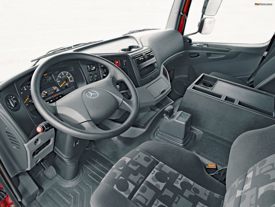 Mercedes Benz Axor 1840 салон