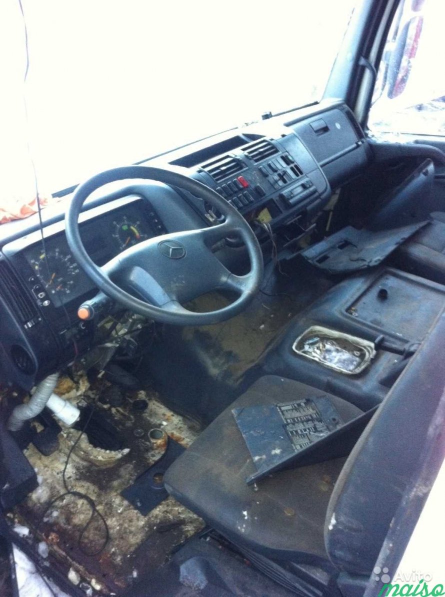 Mercedes Benz Axor 1840 салон