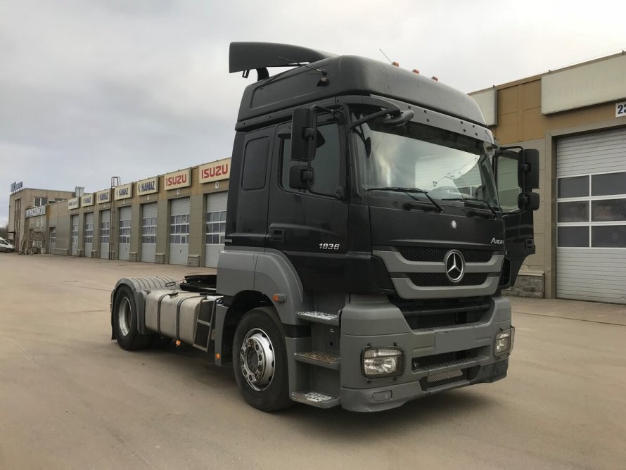 Mercedes-Benz Axor 2012 года салон