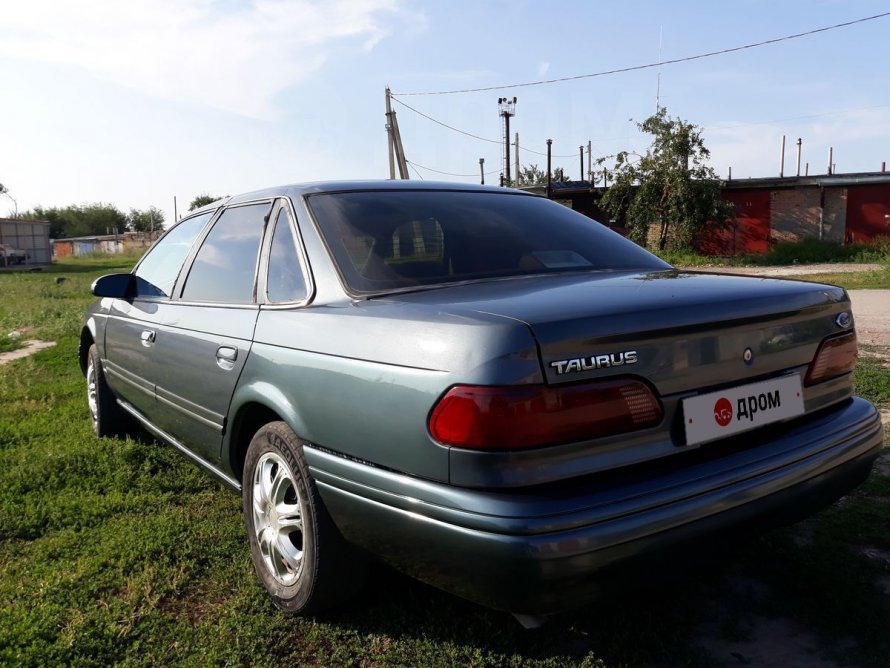 Ford Taurus 1993