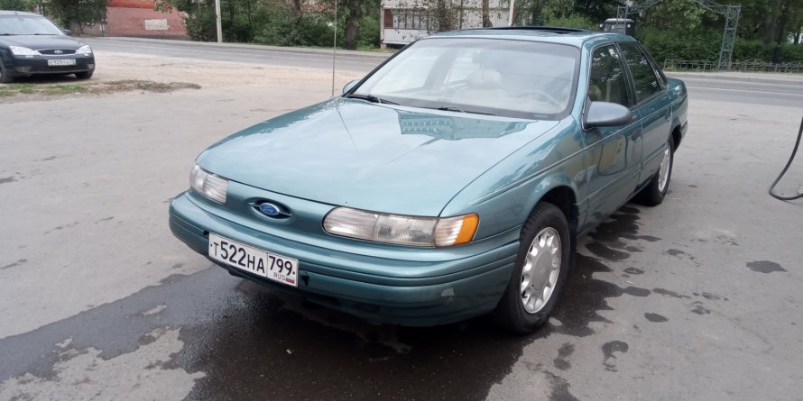 Форд Таурус 1993 красный