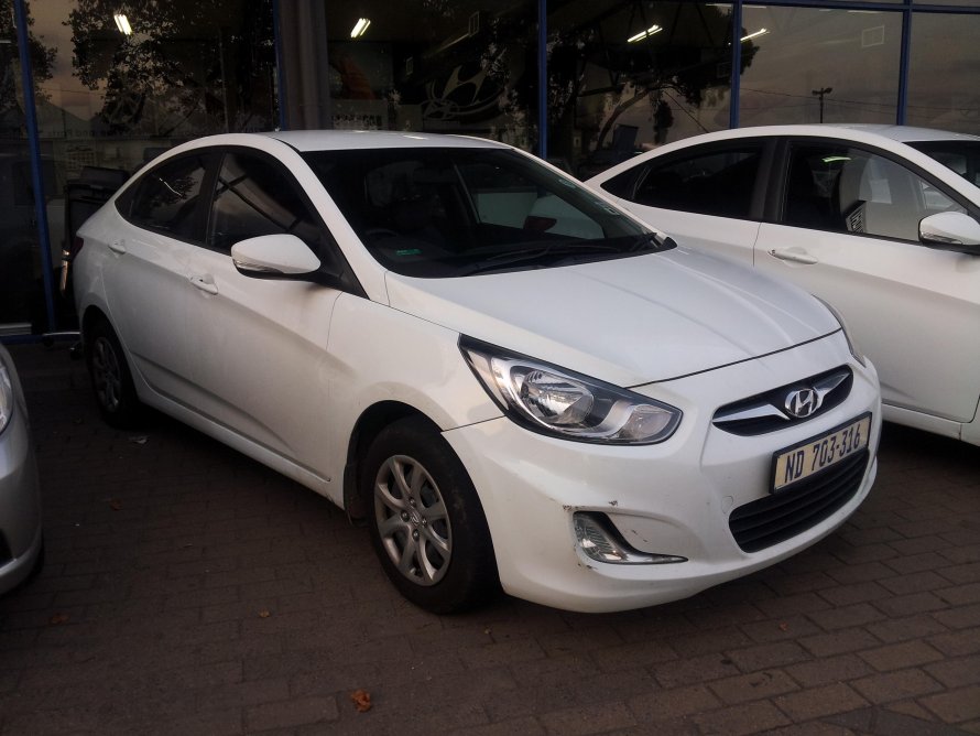 Hyundai Accent 2012