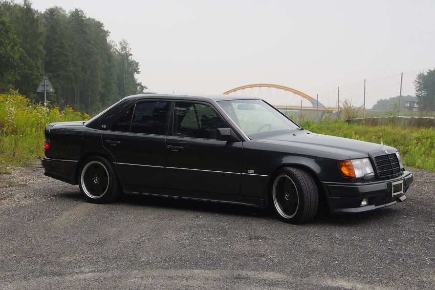 Mercedes Benz w124 AMG