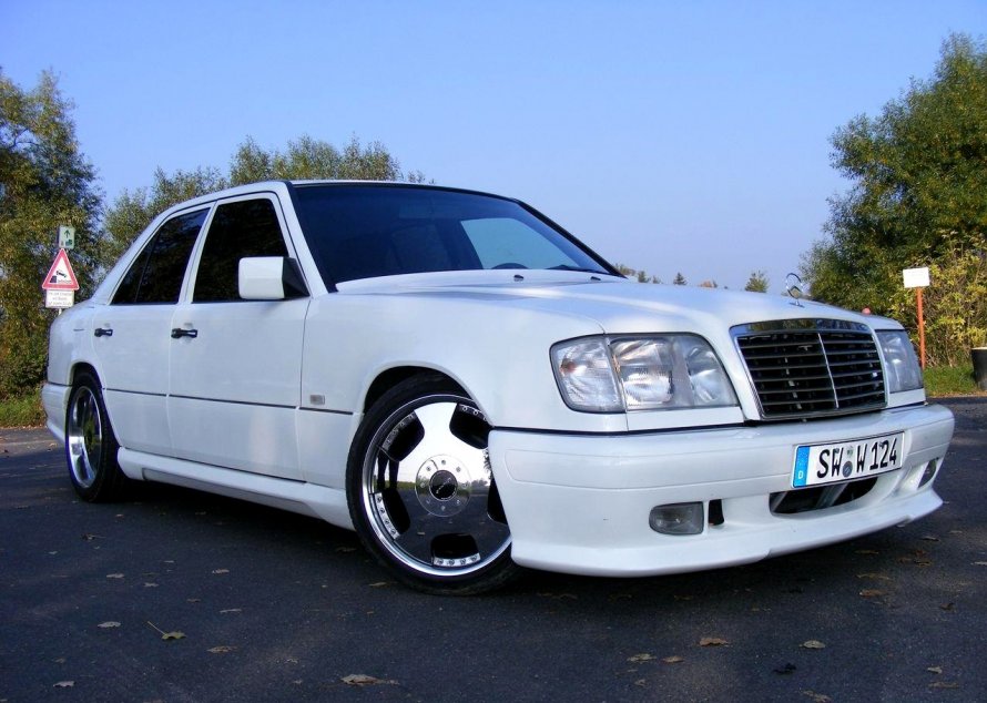 Mercedes Benz w124 Wald