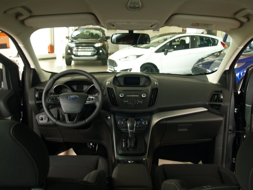 Ford Kuga 2017 салон