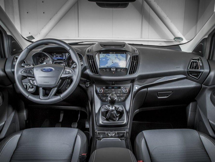 Ford Kuga II Рестайлинг салон