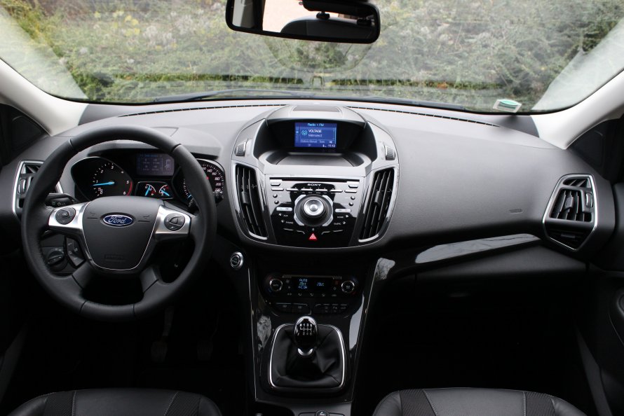 Ford Kuga 2 салон