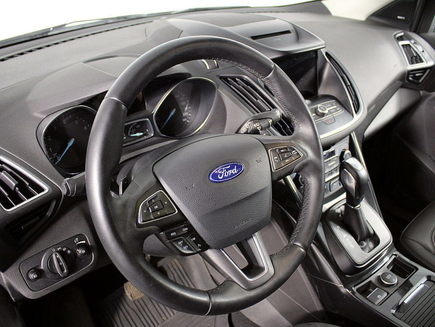 Торпеда Ford Kuga 2015