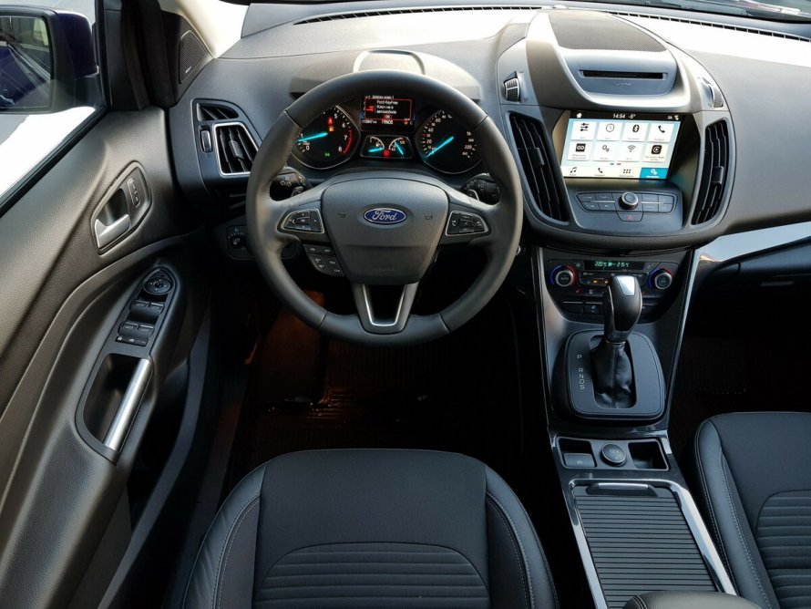 Ford Kuga 2013 салон