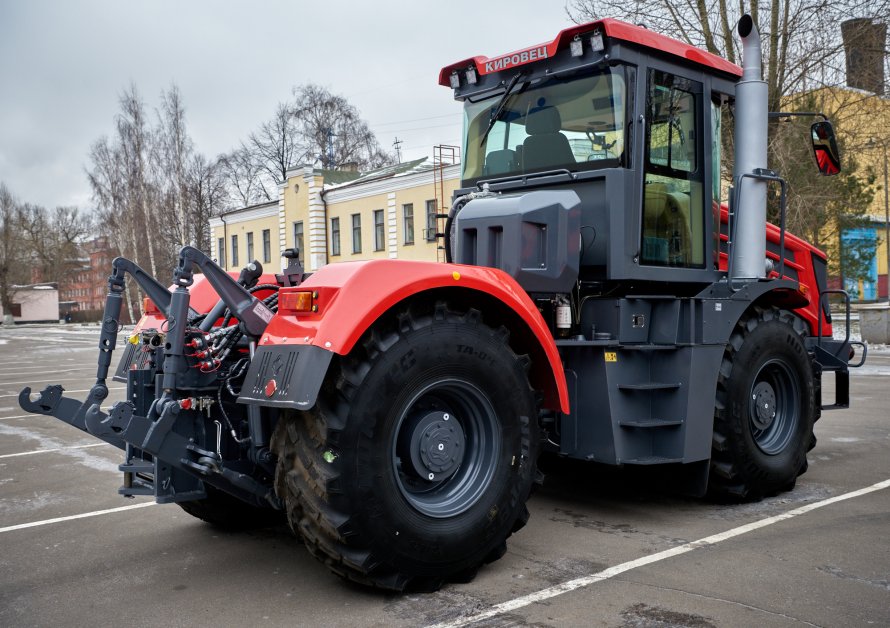 Трактор Кировец к-525