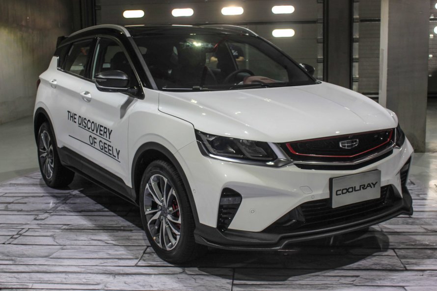 Geely Coolray sx11 салон