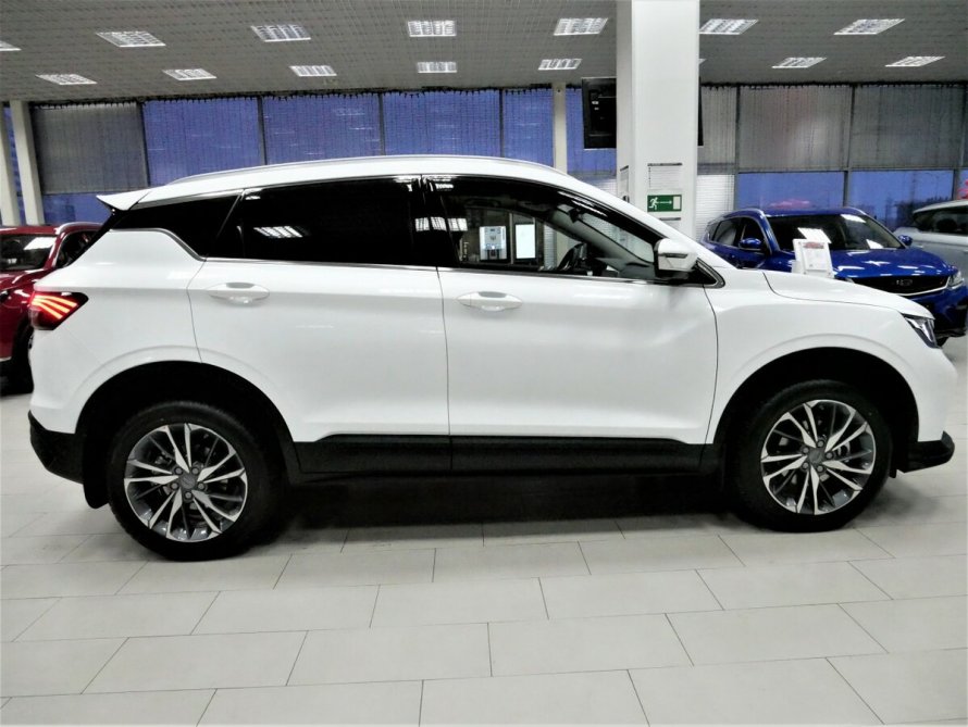 Geely Coolray 1.5 AMT, белый