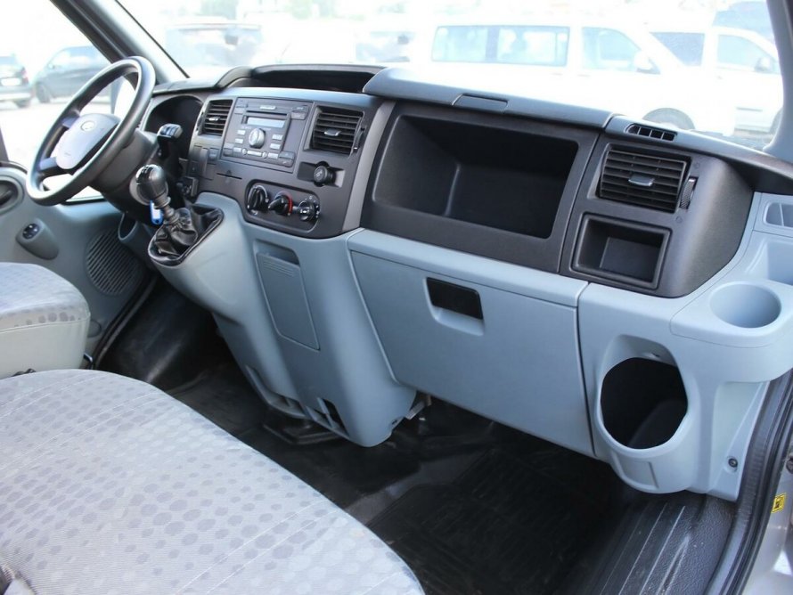 Ford Transit грузовой фургон салон
