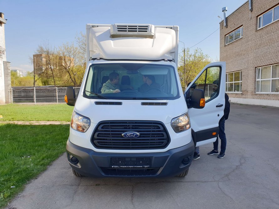 Ford Transit 470