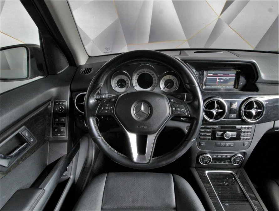 Купить автомобиль в СПБ бу Мерседес 2016