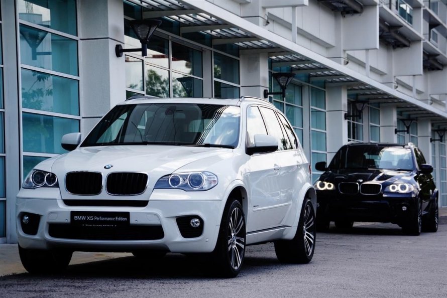 BMW e70 белый
