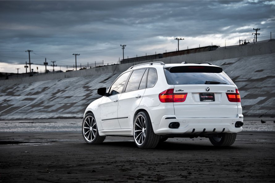 BMW x5 белый