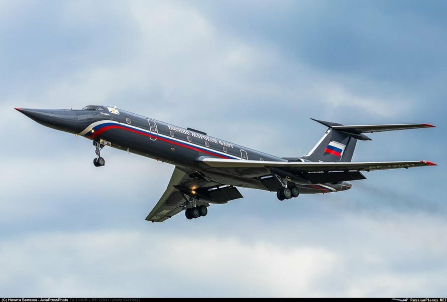 Ту-134убл черная Жемчужина