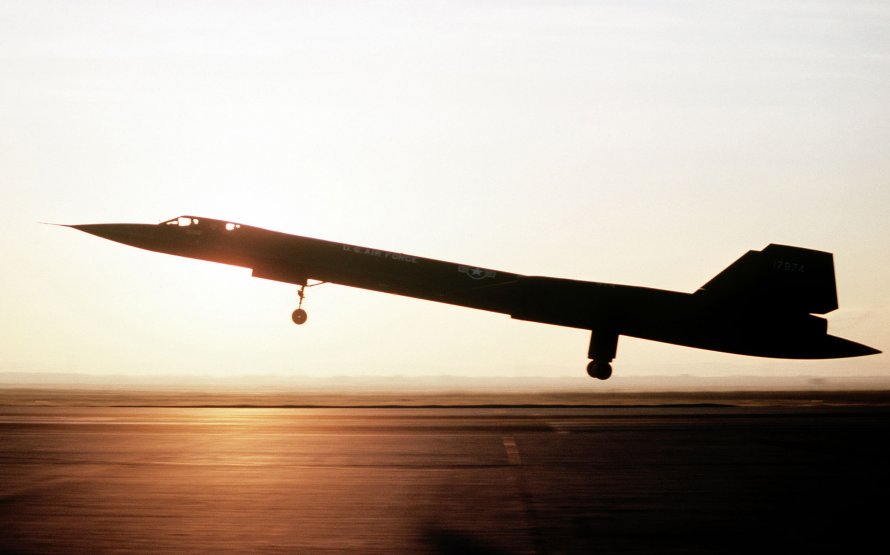 SR-71 Blackbird на ВПП