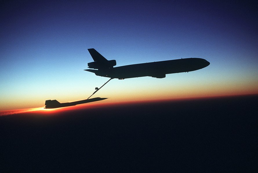 SR 71 Blackbird дозаправка