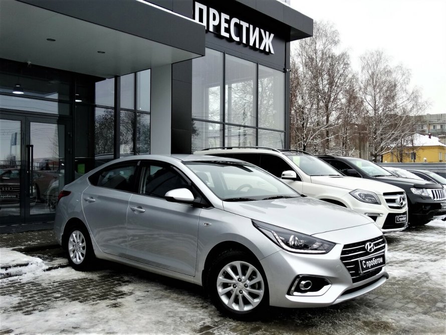 Hyundai Solaris 2017 серебро