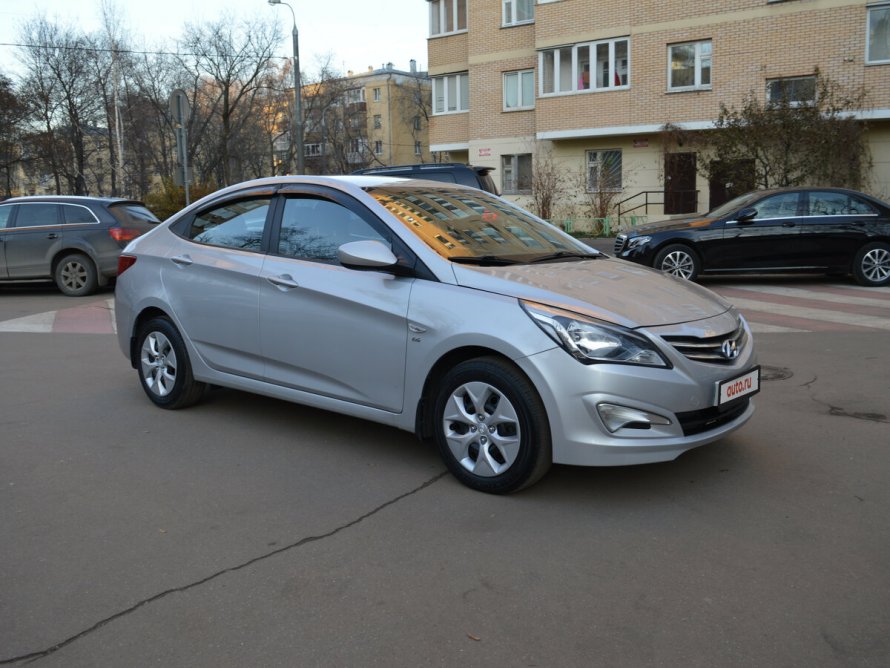 Hyundai Solaris 2016 серебристый
