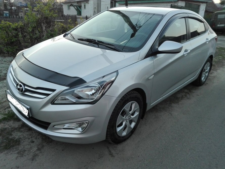 Hyundai Solaris 2014 серебристый