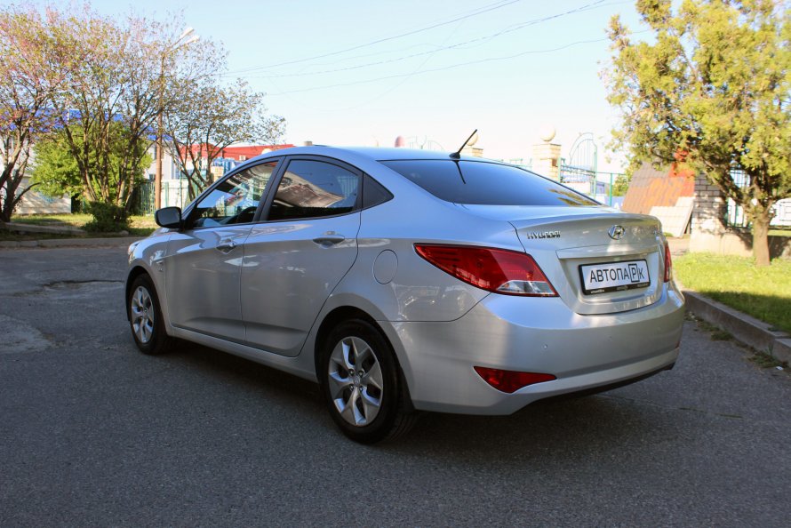 Hyundai Solaris 2014 серебристый