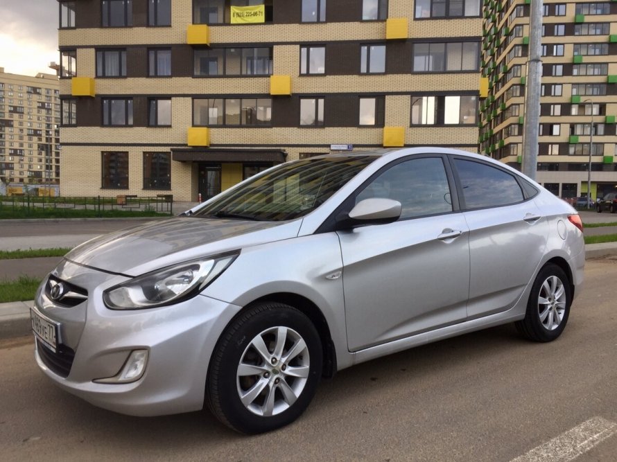Hyundai Solaris 2012 автомат
