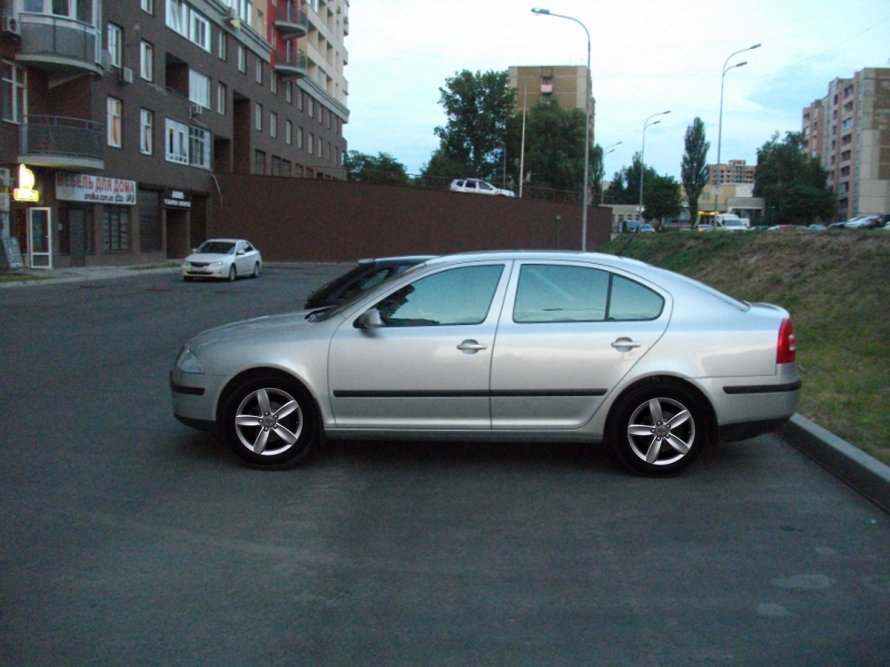 Диски на Шкода Октавия а5 r17