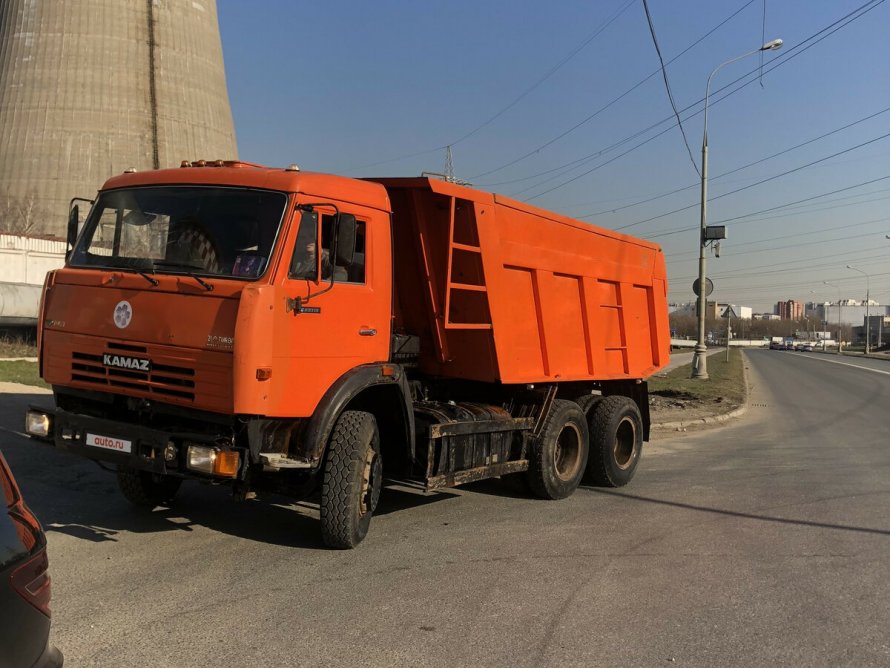 КАМАЗ 65115 С жёлтыми противотуманками