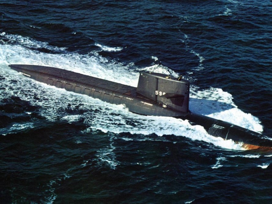 Атомный ракетный подводный крейсер Ленинец