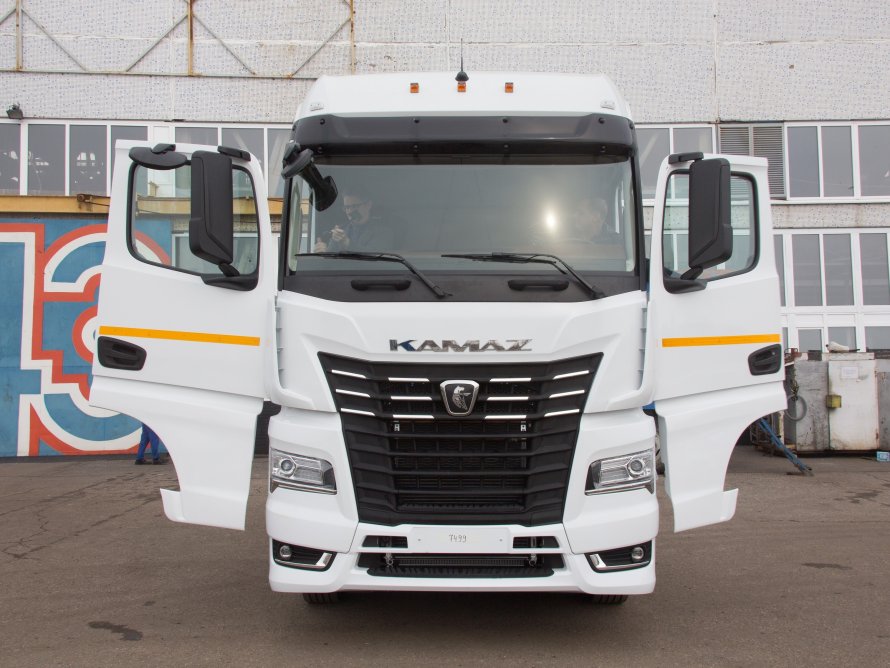 54901 КАМАЗ автопоезд