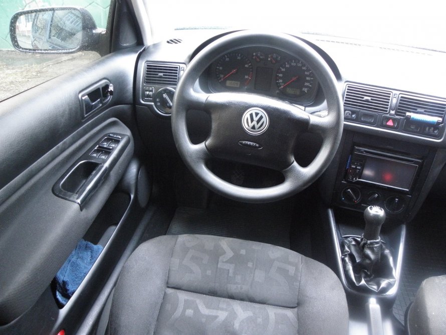 Golf 4 салон