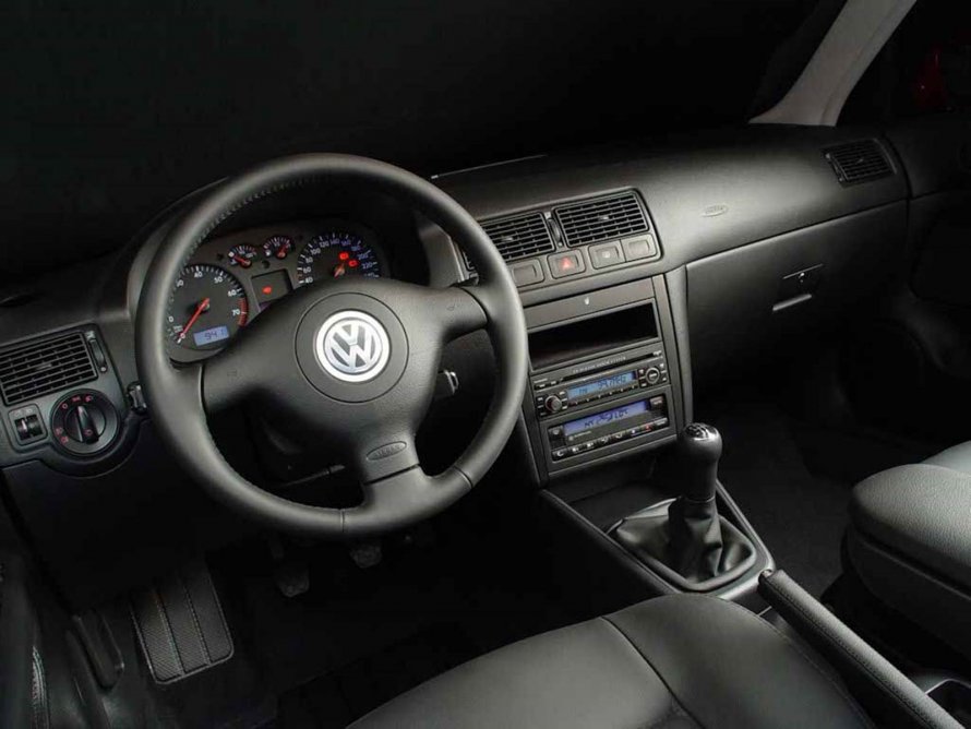Volkswagen Golf 4 салон