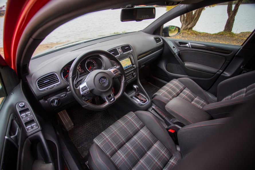 Volkswagen Golf vi GTI салон
