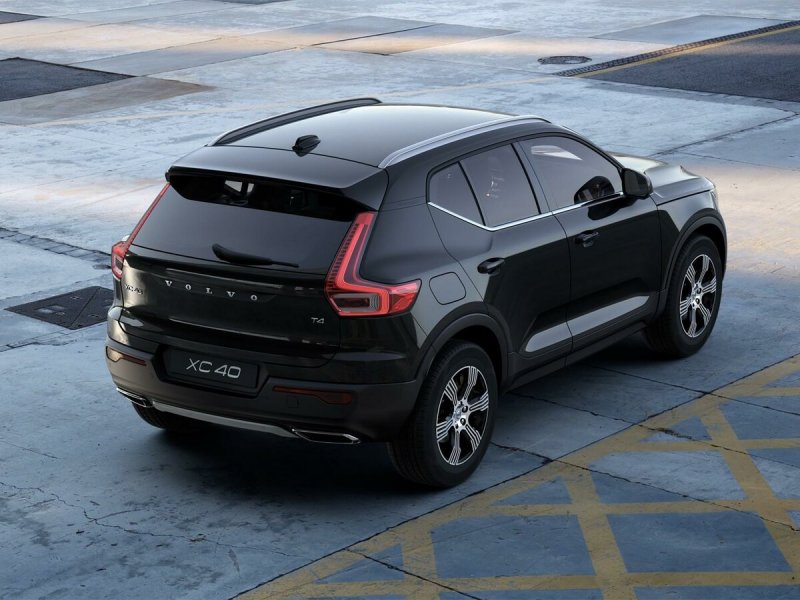 Вольво xc40 черный