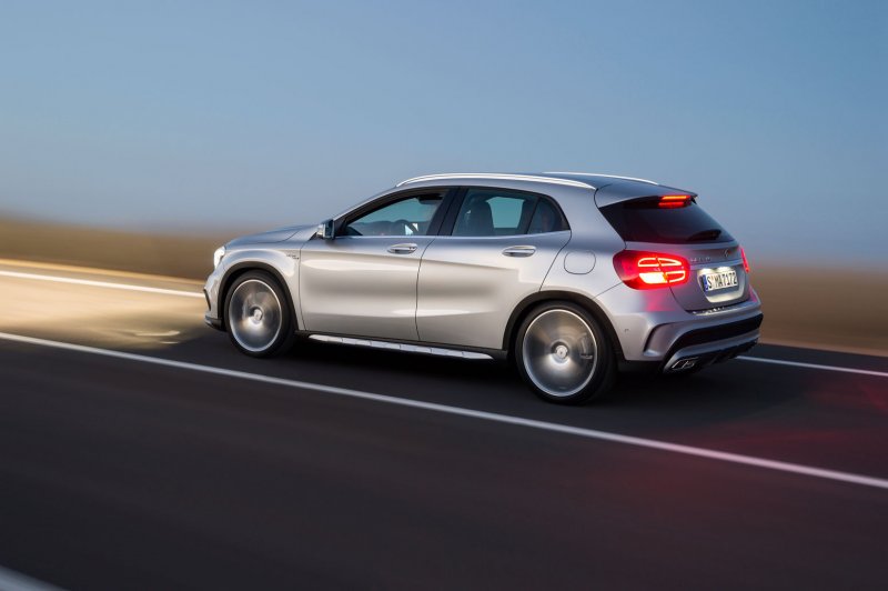 Мерседес CLA GLA седан