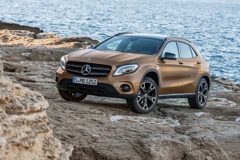 Mercedes GLA 2016