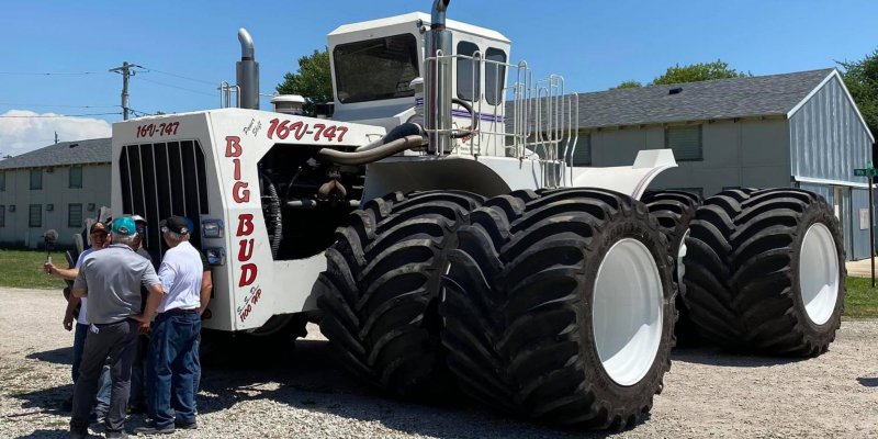 Big Bud 16v-747
