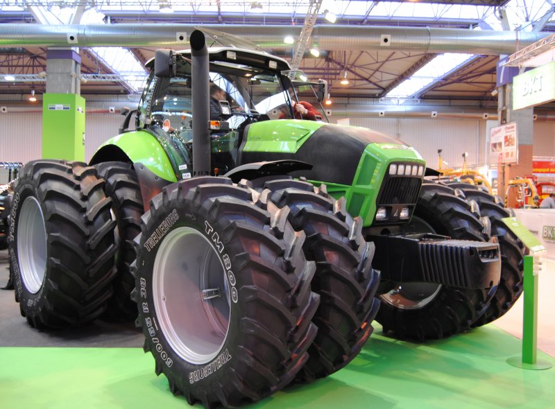 Самый мощный трактор Deutz Fahr