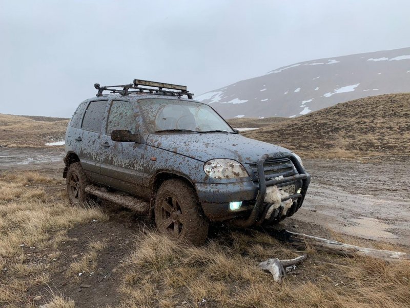 Chevrolet Niva в грязи