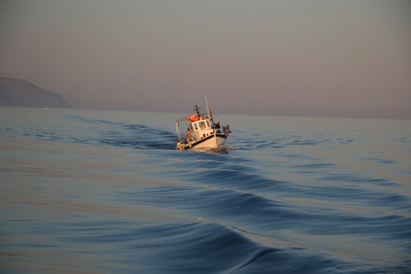 Баркас в море