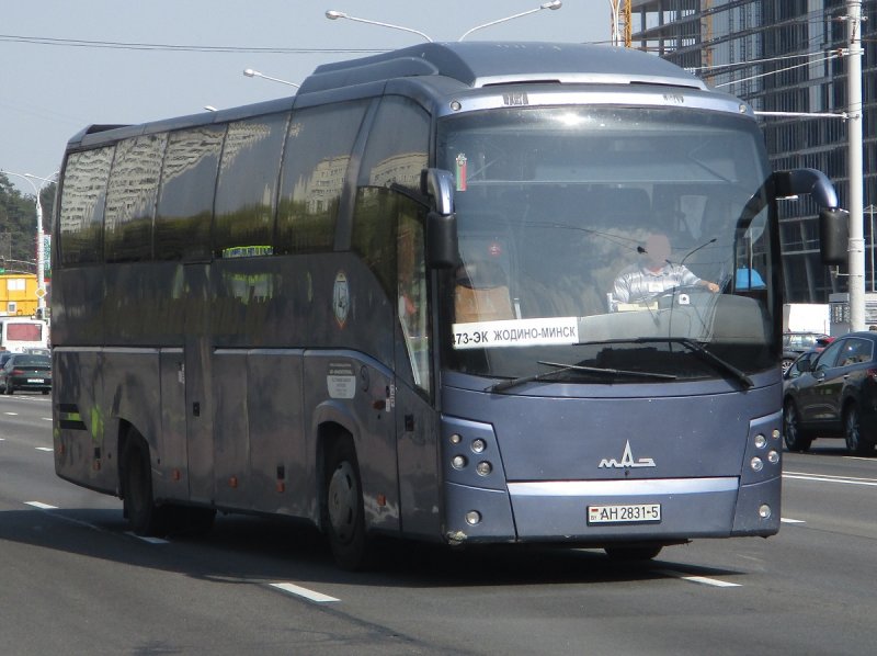 МАЗ 261