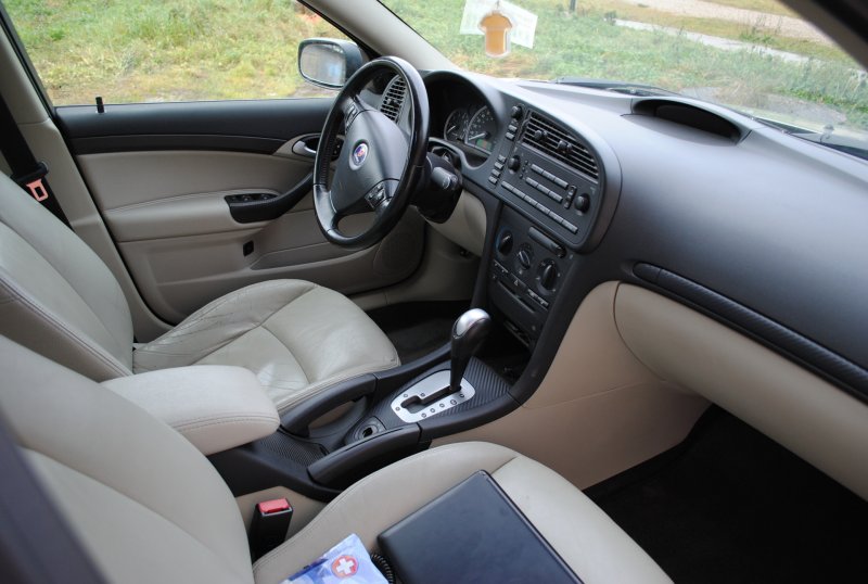 Saab 9-3 салон