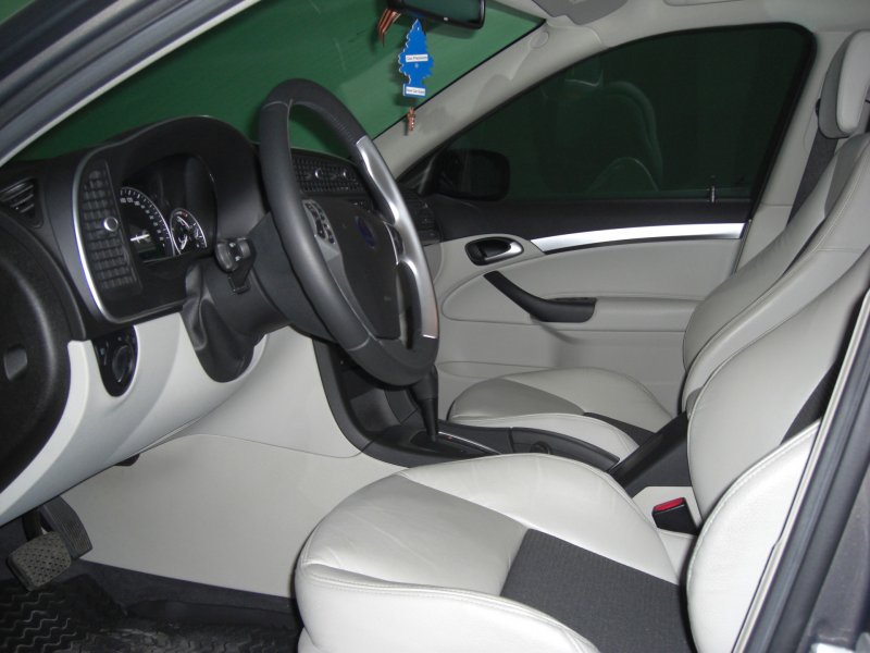 Saab 9-3 2005 салон