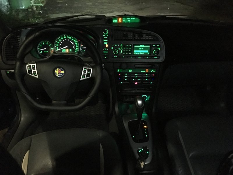 Saab 9-3 2011 салон